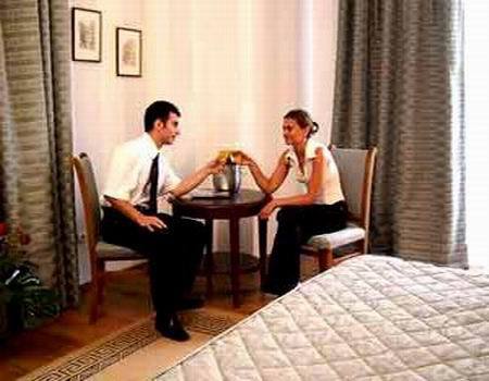 Hotel Piccolo Mondo Бухарест Номер фото